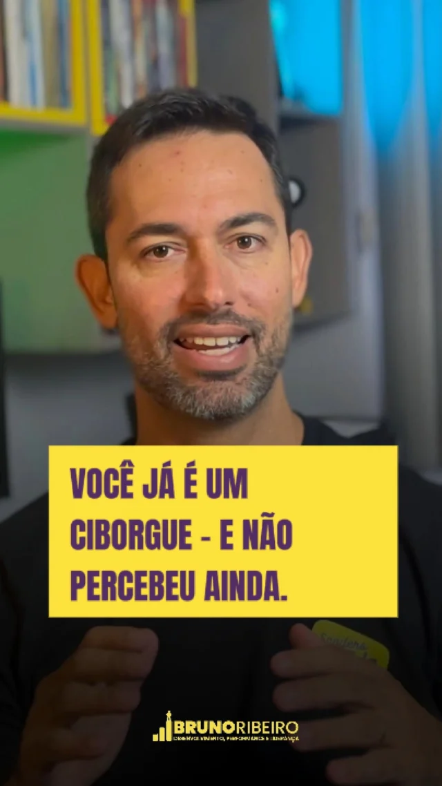 Já deu um mini desespero ao esquecer o celular em casa?
Usa o Google como se fosse sua segunda memória?
Se sim… parabéns: você já é um ciborgue moderno.

Calma, não é ficção científica. É real.
Estamos cada vez mais conectados – e essa fusão entre corpo, mente e tecnologia tem um preço.

O problema não é usar tecnologia.
É deixar que ela use você.

Nesse vídeo, eu te explico como lidar com isso de forma inteligente, com foco, disciplina e consciência.

🧠 Assista até o final e descubra por que aprender a se autorregular pode ser a habilidade mais importante da sua era digital.

👋 Se curtir, salva, compartilha e comenta: “Sou um ciborgue consciente” 👇

#FocoEDisciplina #AutoconsciênciaDigital #Autodisciplina #Produtividade #SpoilersDaVida #TecnologiaConsciente #NeurociênciaAplicada #MindsetDeCrescimento