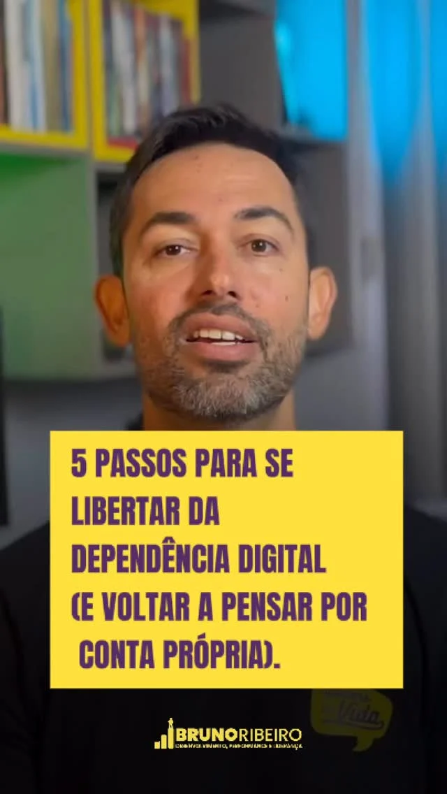 Você sente que não consegue mais viver sem tecnologia?
📱 Está sempre com o celular na mão?
🧠 Sua memória, foco e sono parecem piores?

Talvez você esteja só... dependente.
Mas calma: existem passos simples que podem te ajudar a retomar o controle:

1️⃣ Exercite sua memória (anote no papel, lembre sem consultar)
2️⃣ Navegue sem GPS (reaprenda a se localizar)
3️⃣ Faça pausas digitais (desconecte para reconectar)
4️⃣ Reduza a rolagem automática (use as redes com intenção)
5️⃣ Detox digital regular (pare de se comparar, recupere seu tempo)

Você não precisa virar um eremita digital.
Mas precisa ser o piloto da sua própria mente.

💬 Comenta aqui: “Menos tela, mais vida” se você vai tentar pelo menos um desses passos.

#MenosTelaMaisVida #DetoxDigital #TecnologiaConsciente  #SpoilersDaVida #MindsetDigital  #DesintoxicacaoDigital #FocoNaVidaReal  #SaudeDigital #RotinaSemCelular